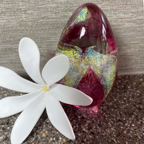 Pink & Gold paperweight egg | 3"H x 2"W - Picture 9 of 9